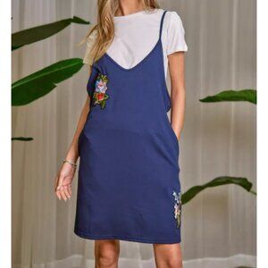 FLORAL EMBROIDERY DETAILED PINAFORE DRESS
